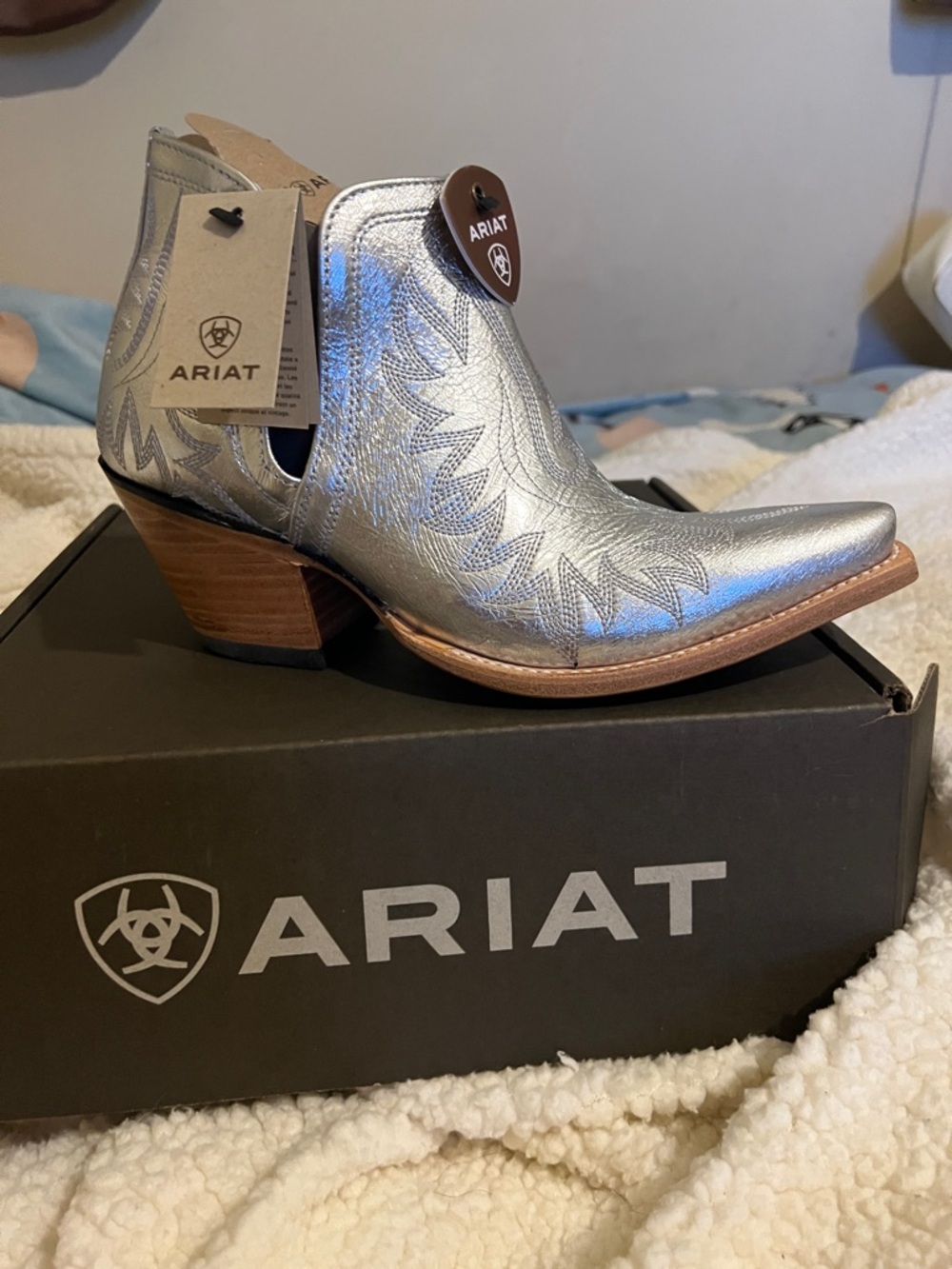 Women’s Ariat boots
